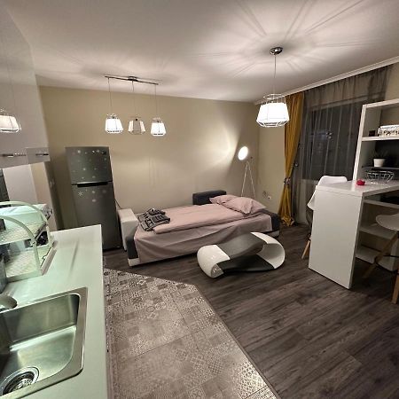 Uni Time Apartment By Lmg Sofia Extérieur photo